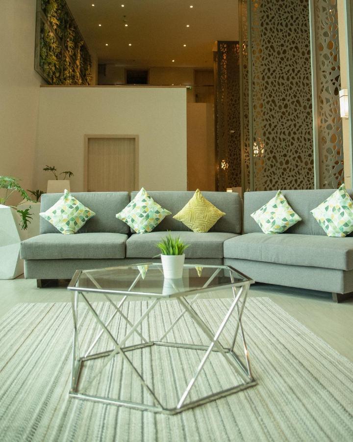 Lime Resort Manila Pasay Exteriér fotografie